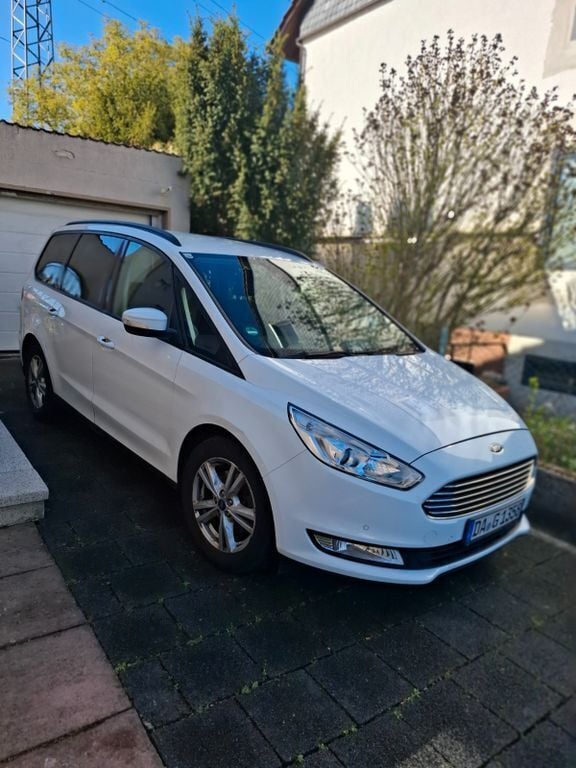 Weiß Gebraucht 2019 Ford Galaxy Titanium Van / Kleinbus | 16.200 € (Superpreis) - Bild 1/4