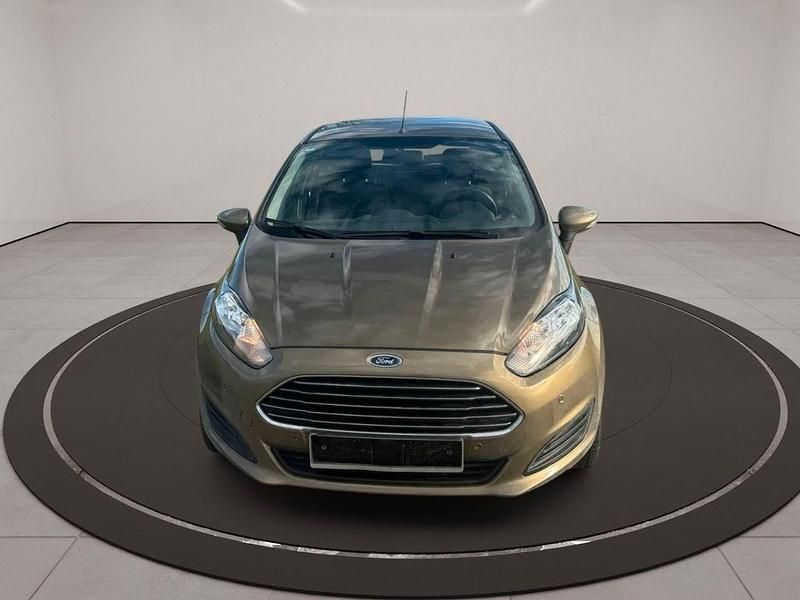 Gebraucht Ford Fiesta SYNC Edition 82 PS (60 kW) 2013 Braun Limousine