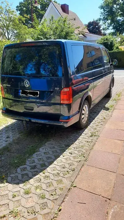 Gebraucht VW Multivan 150 PS (110 kW) 2017 Schwarz Van / Kleinbus