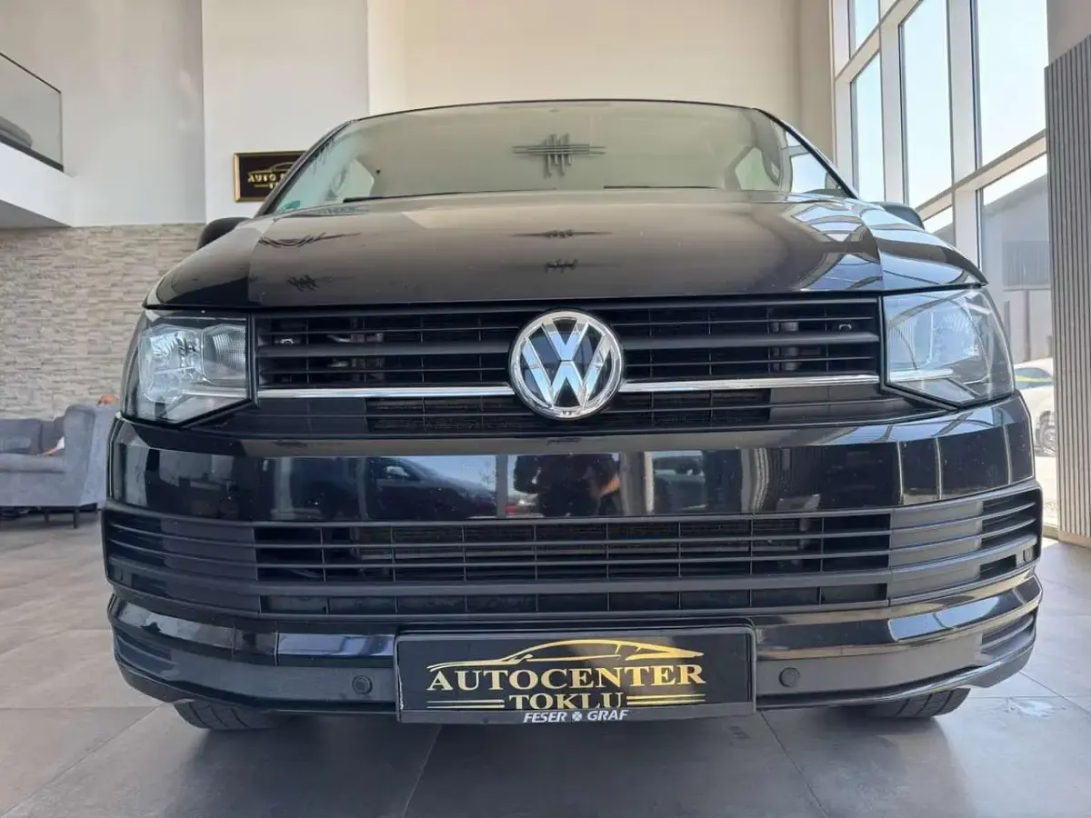 Gebraucht VW Multivan Comfortline 150 PS (110 kW) 2015 Schwarz Van / Kleinbus