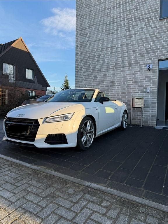 Gebraucht Audi TT Roadster Ambiente 230 PS (169 kW) 2017 Weiß Cabrio
