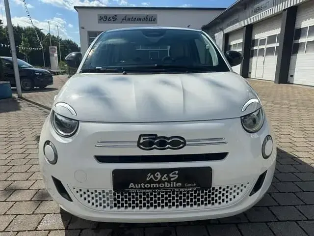 Neu Fiat 500 Icon 65 PS (47 kW) 2026 Weiß Limousine