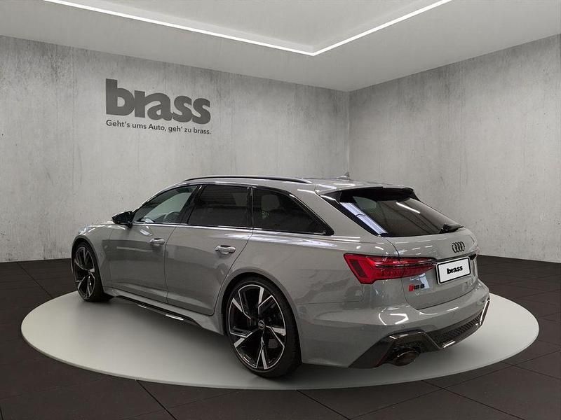 Gebraucht Audi RS6 Ambiente 600 PS (441 kW) 2022 Nardograu Kombi