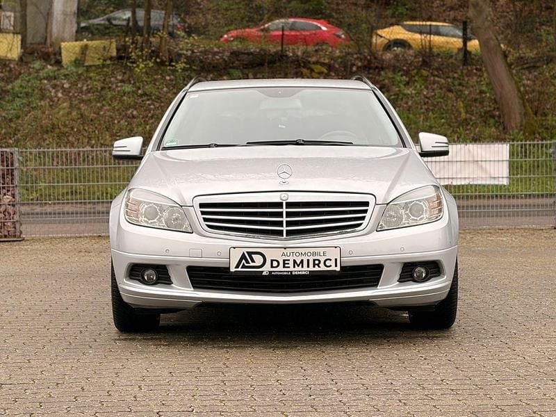 Usata Mercedes C220 200 CV (147 kW) 2009 Argento Station wagon