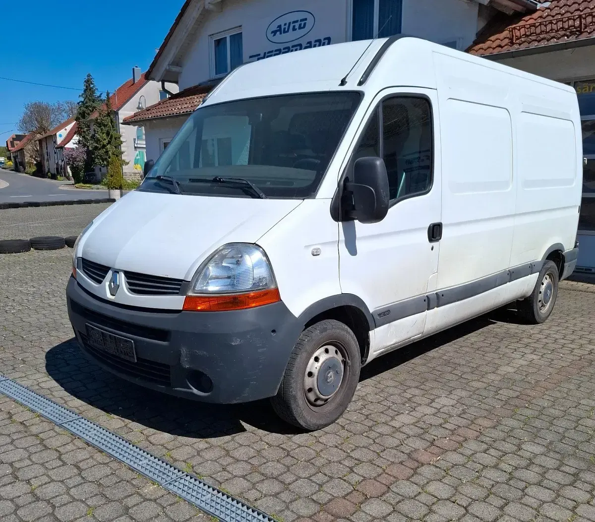Used Renault Master 101 HP (74 kW) 2008 White Van