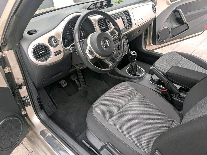 Second-hand VW Beetle Cup 140 CP (102 kW) 2014 Argintiu Hatchback