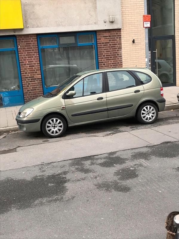 Gebraucht Renault Scénic 107 PS (78 kW) 2002 Grün Van / Kleinbus