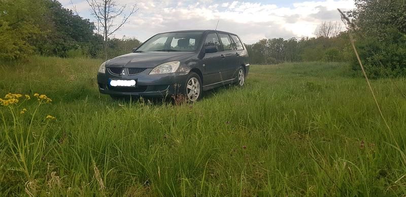 Schwarz Gebraucht 2005 Mitsubishi Lancer Kombi | 2.750 € (Teuer) - Bild 1/4
