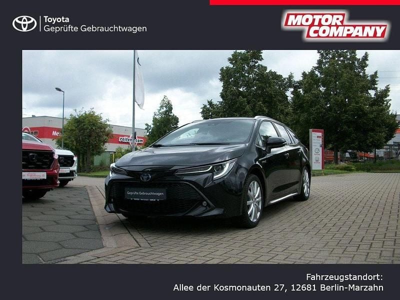 Schwarz Gebraucht 2021 Toyota Corolla Team Kombi | 20.980 € (Etwas zu teuer) - Bild 1/4