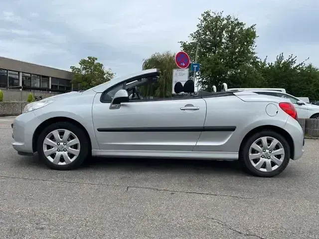Gebraucht Peugeot 207 CC Filou 120 PS (88 kW) 2007 Grau Cabrio