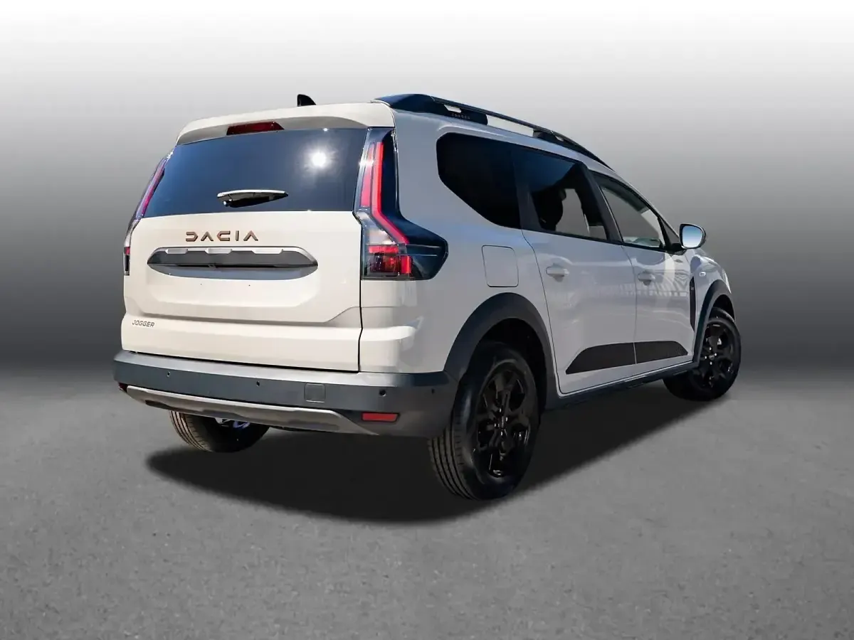 Gebraucht Dacia Jogger Extreme 122 PS (89 kW) 2026 Sandstone Van / Kleinbus