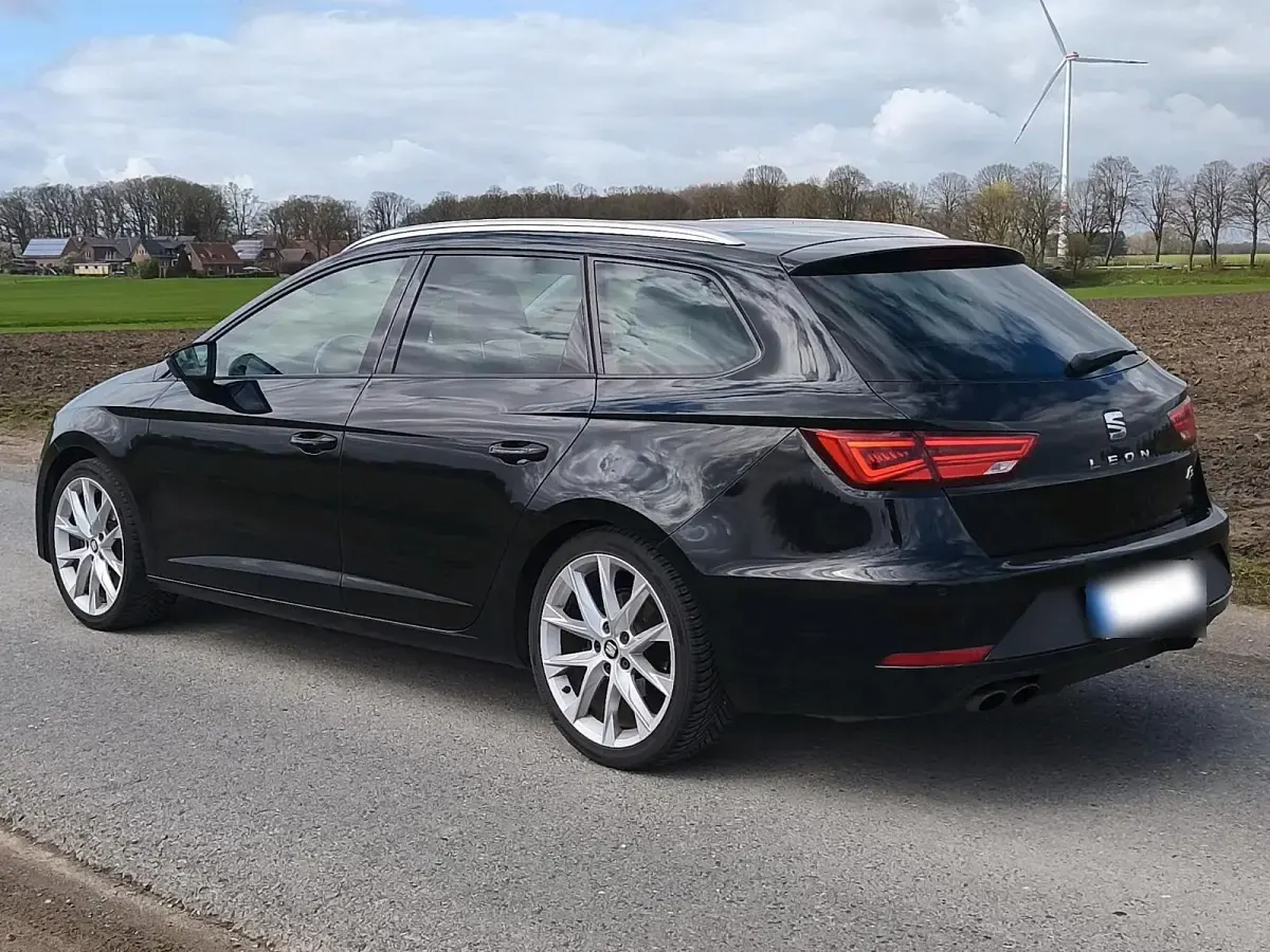 Gebraucht Seat Leon ST FR 180 PS (132 kW) 2018 Schwarz Kombi