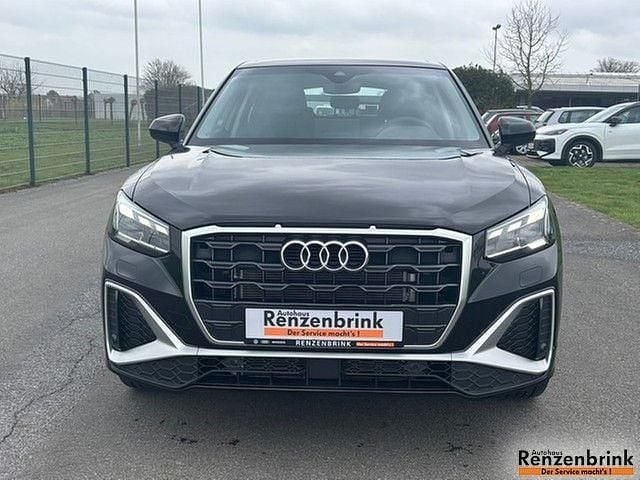 Neu Audi Q2 S-Line 150 PS (110 kW) 2025 Schwarz SUV