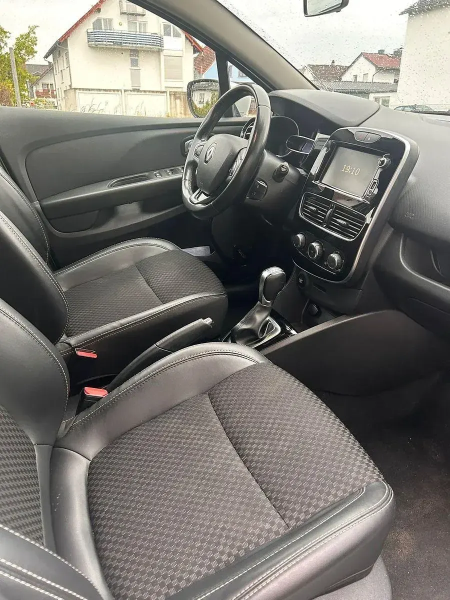 Gebraucht Renault Clio IV Bose Edition 90 PS (66 kW) 2019 Weiß Kleinwagen