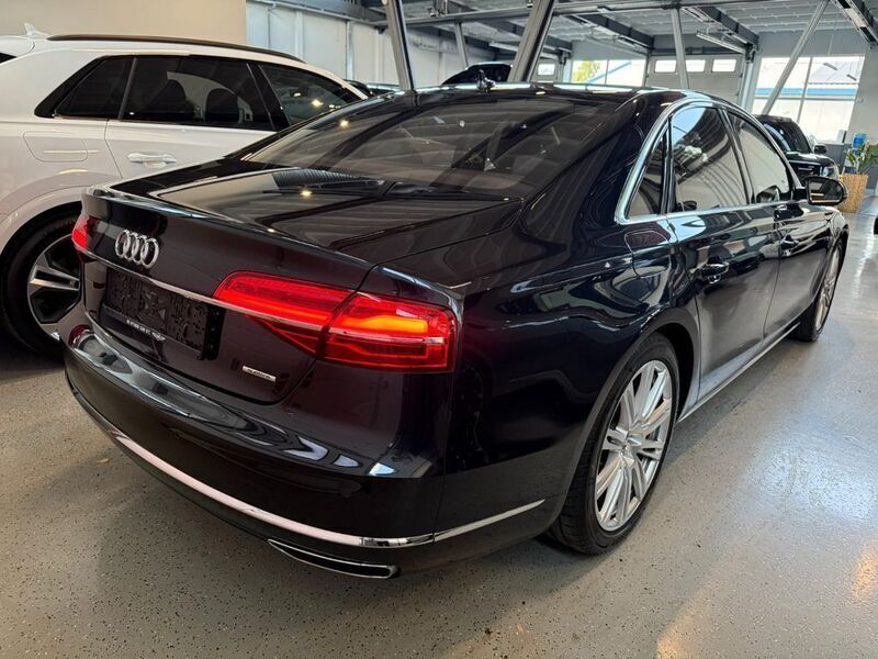 Gebraucht Audi A8 385 PS (283 kW) 2015 Blau Limousine