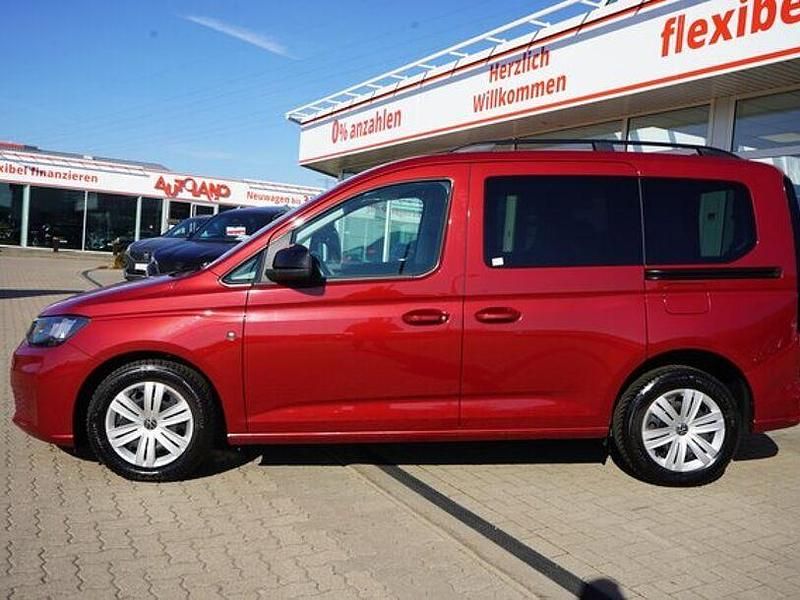 Gebraucht VW Caddy Basis 122 PS (89 kW) 2021 Fortanarot Van / Kleinbus