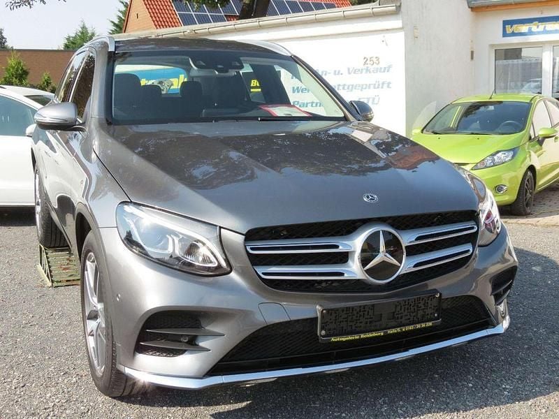 Gebraucht Mercedes GLC250 AMG 211 PS (155 kW) 2018 Steelgraumetallic SUV