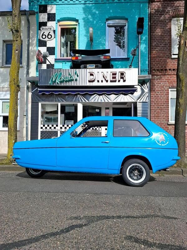 Blau Gebraucht 1977 Reliant Robin Kleinwagen | 8.700 € - Bild 1/4