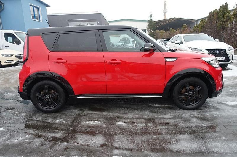 Gebraucht Kia Soul DREAM-TEAM Edition 132 PS (97 kW) 2015 Rot SUV