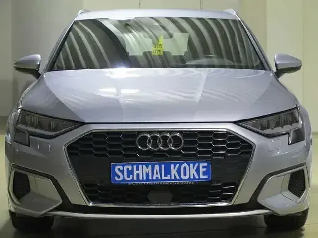 Gebraucht Audi A3 Advanced 150 PS (110 kW) 2022 Floret silver (metallic) Limousine