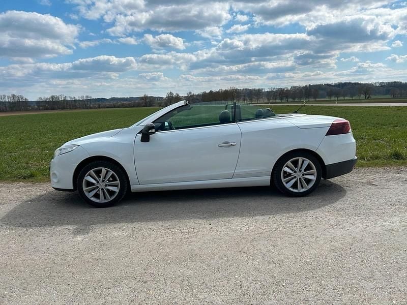 Gebraucht Renault Mégane Cabriolet 131 PS (96 kW) 2010 Weiß Cabrio