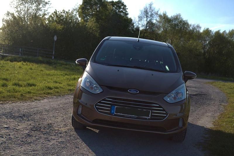Gebraucht Ford B-MAX Titanium 120 PS (88 kW) 2013 Braun Van / Kleinbus