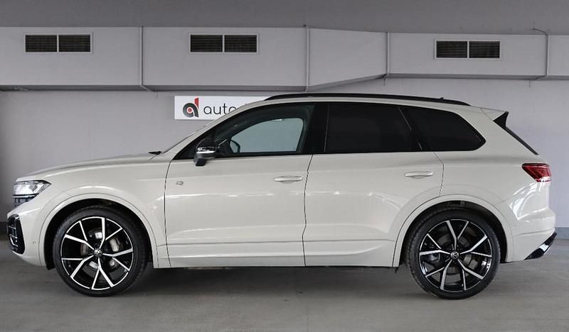 Gebraucht VW Touareg R-line 286 PS (210 kW) 2025 Beige SUV