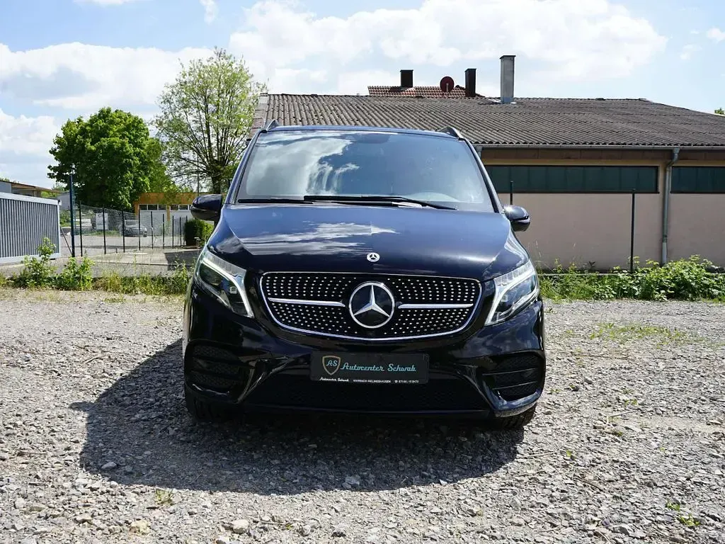 Gebraucht Mercedes V300 Avantgarde Edition 237 PS (174 kW) 2021 Schwarz Van / Kleinbus