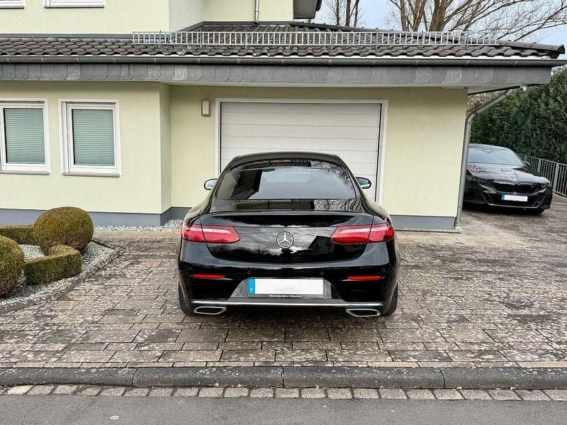 Gebraucht Mercedes E200 184 PS (135 kW) 2018 Schwarz Coupé