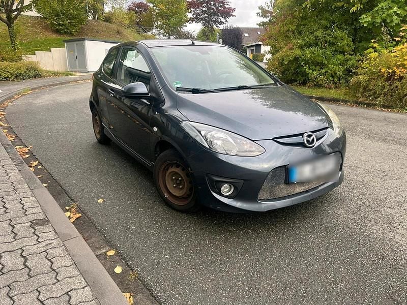 Grau Gebraucht 2009 Mazda 2 Kleinwagen | 1.700 € (Guter Preis) - Bild 1/4