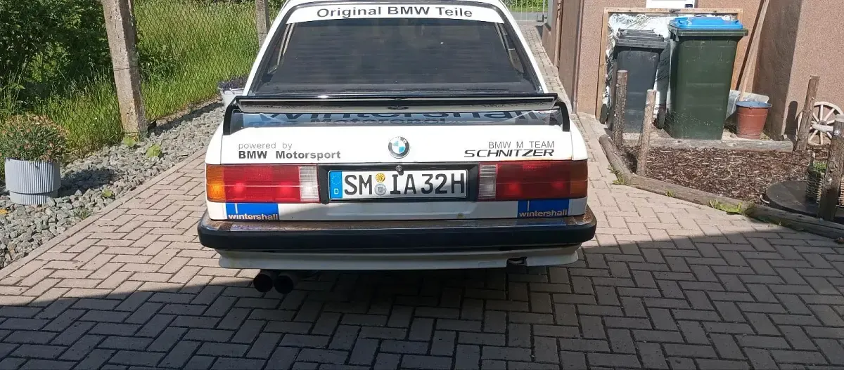 Gebraucht BMW 325 120 PS (88 kW) 1987 Weiß Limousine