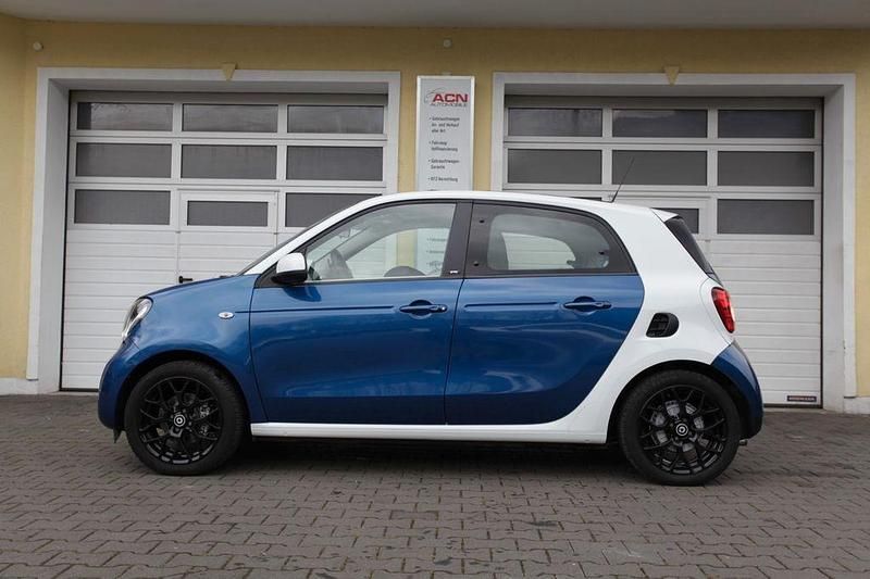 Gebraucht Smart ForFour Basis 90 PS (66 kW) 2016 Weiß Kleinwagen