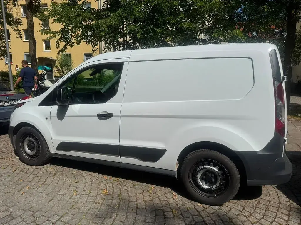 Gebraucht Ford Transit Connect 101 PS (74 kW) 2017 Weiß Van / Kleinbus
