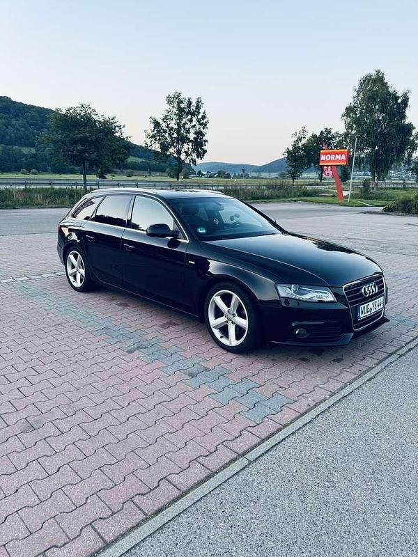 Schwarz Gebraucht 2009 Audi A4 S-Line Kombi | 8.999 € (Etwas zu teuer) - Bild 1/4