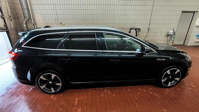 Gebraucht Ford Mondeo Titanium S 200 PS (147 kW) 2014 Schwarz Kombi