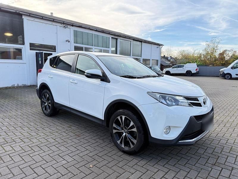 Gebraucht Toyota RAV4 150 PS (110 kW) 2015 Weiß SUV