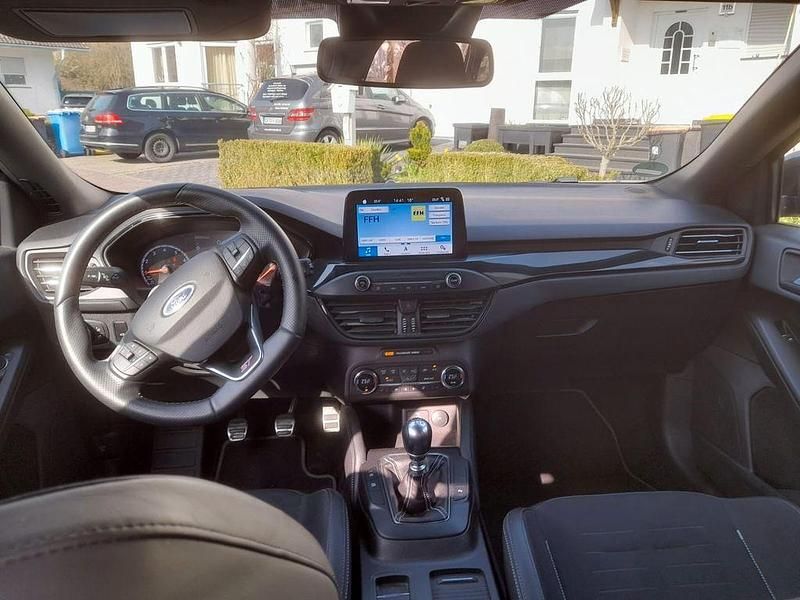 Gebraucht Ford Focus ST 280 PS (205 kW) 2019 Grau Limousine