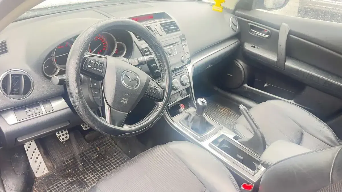 Gebraucht Mazda 6 Inclusive 179 PS (131 kW) 2010 Grau Kombi