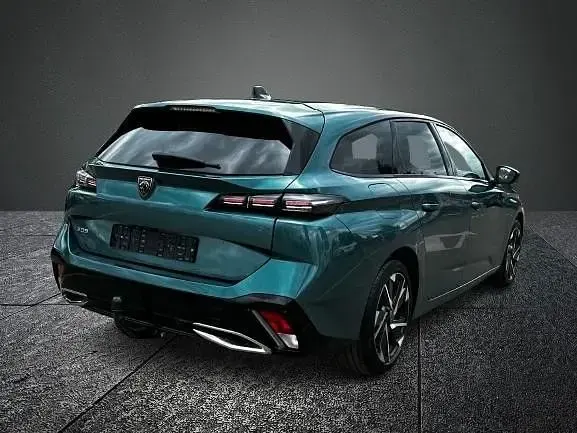 Gebraucht Peugeot 308 SW Allure 131 PS (96 kW) 2022 Blau Kombi