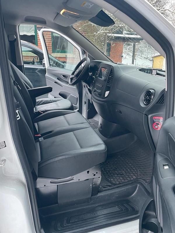 Weiß Gebraucht 2023 Mercedes Vito Van | 28.000 € (Superpreis) - Bild 1/3