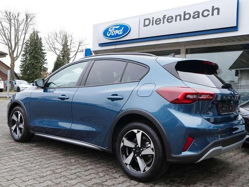 Gebraucht Ford Focus Active X 155 PS (114 kW) 2025 Blau Limousine