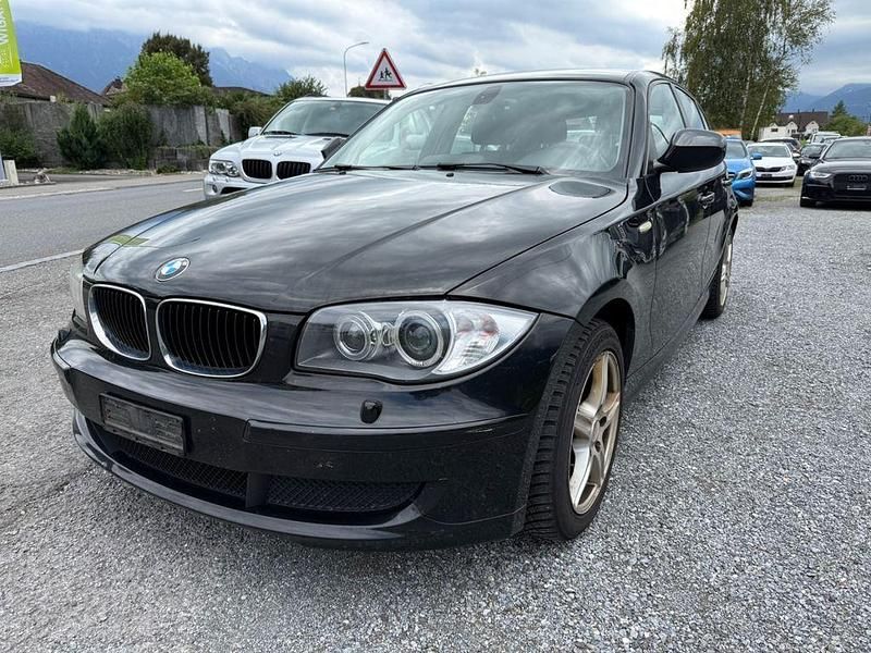 Schwarz Gebraucht 2011 BMW 118 Kleinwagen | 3.000 € (Fairer Preis) - Bild 1/4