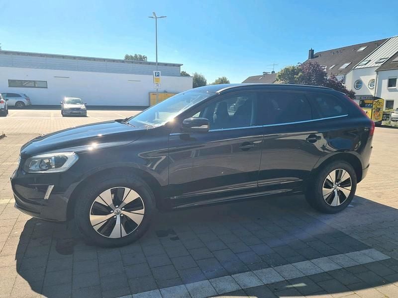 Schwarz Gebraucht 2015 Volvo XC60 SUV | 12.299 € (Guter Preis) - Bild 1/4