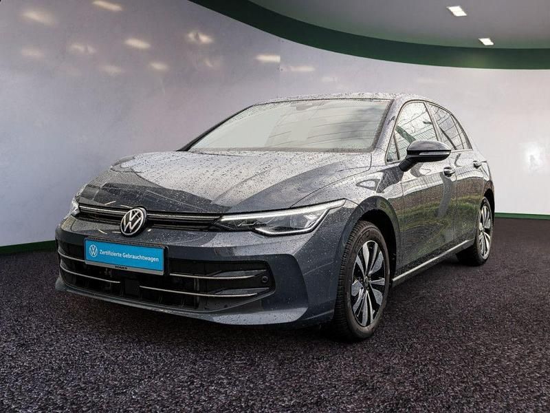 Gebraucht VW Golf Goal 150 PS (110 kW) 2025 Grau / delfingrau Limousine