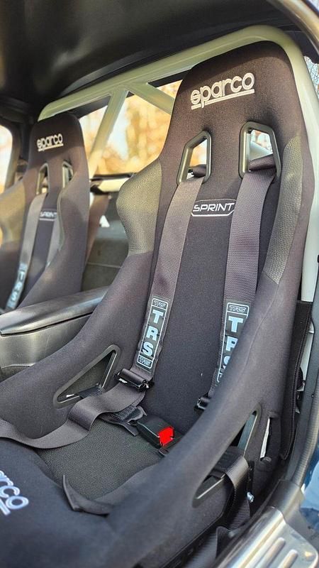 Second-hand Mazda MX5 110 CP (80 kW) 2000 Albastru Cabrio