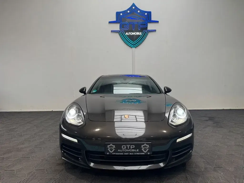 Gebraucht Porsche Panamera 333 PS (244 kW) 2015 Braun Kleinwagen
