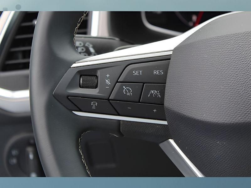 Weiß Gebraucht 2024 Seat Ateca SUV | 31.799 € (Fairer Preis) - Bild 1/4