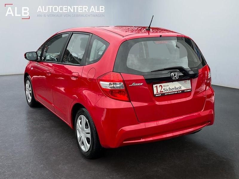 Gebraucht Honda Jazz 90 PS (66 kW) 2011 Rot Kleinwagen