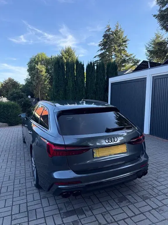 Gebraucht Audi S6 Sport 349 PS (256 kW) 2020 Grau Kombi