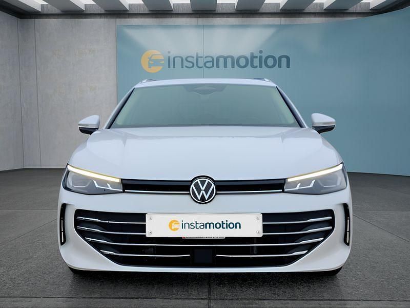 Second-hand VW Passat 150 CP (110 kW) 2025 Alb Break